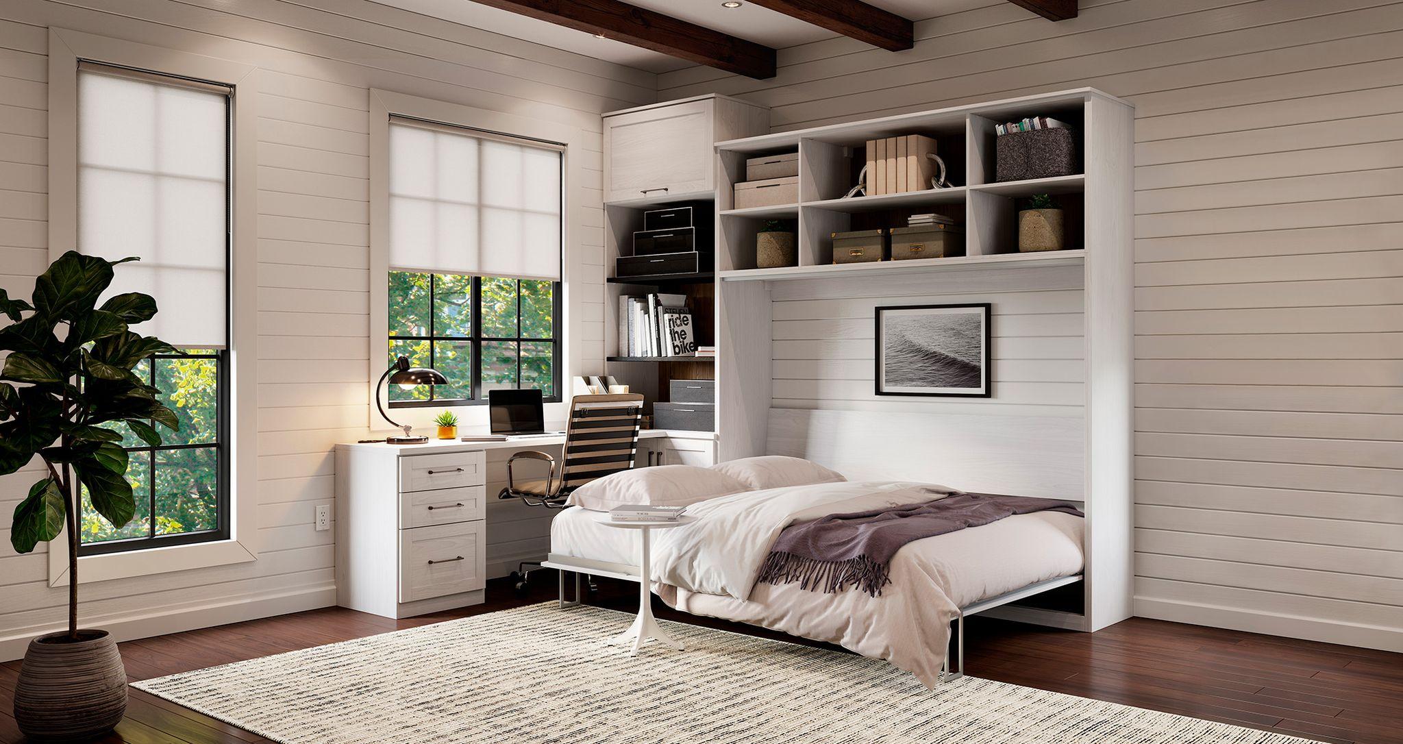 Escritorio personalizado integrado en el diseño de cama de pared Murphy con estanterías y almacenamiento en gabinete por California Closets
