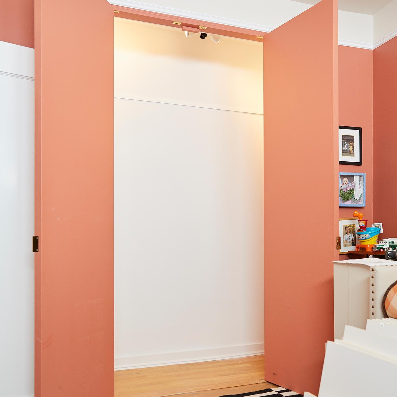 Preparación del espacio para la instalación de un armario empotrado de California Closets