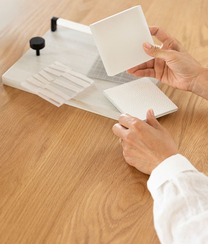 Cree sus soluciones de almacenamiento y habitaciones personalizadas para el hogar con nuestra amplia gama de materiales y acabados personalizados de California Closets