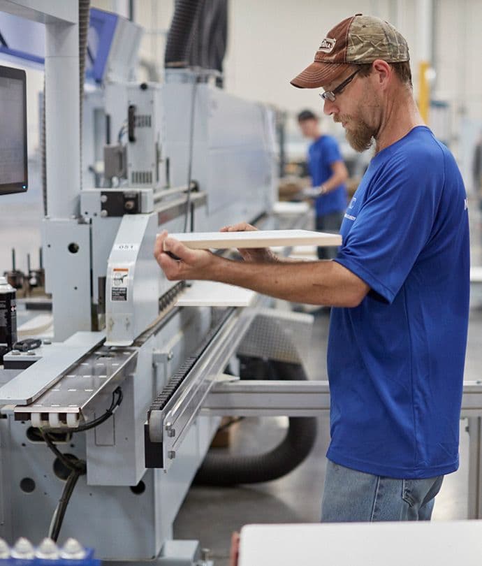 Tecnología de ingeniería avanzada utilizada para soluciones de diseño de almacenamiento para el hogar por California Closets