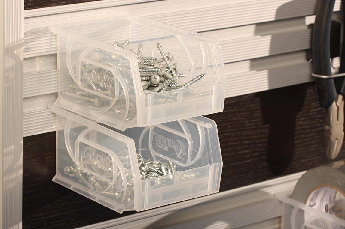 Sistemas de almacenamiento de gabinetes de garaje para artículos pequeños de California Closets