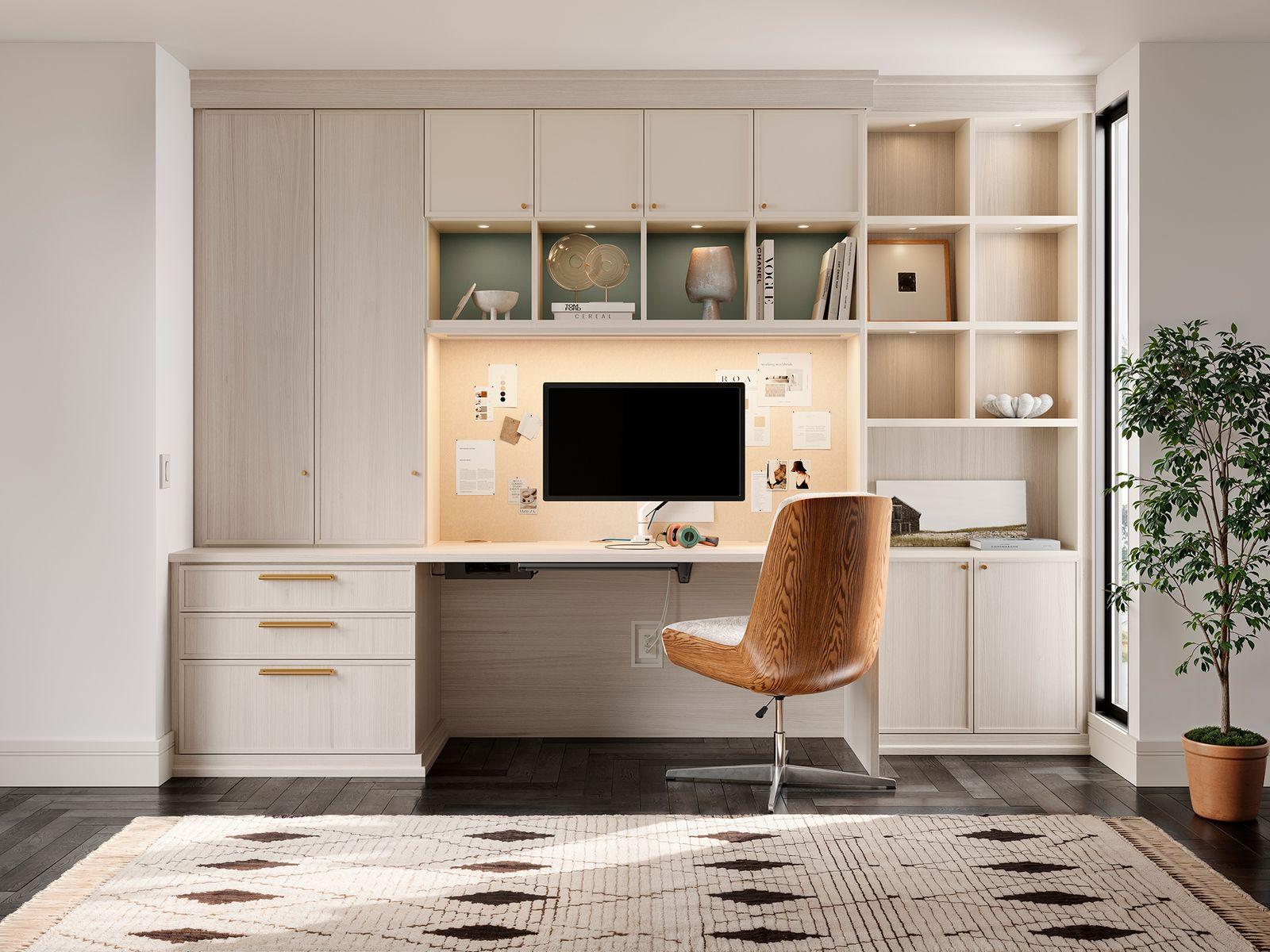 Oficina en casa con estanterías, gabinetes y área de escritorio personalizados, por California Closets