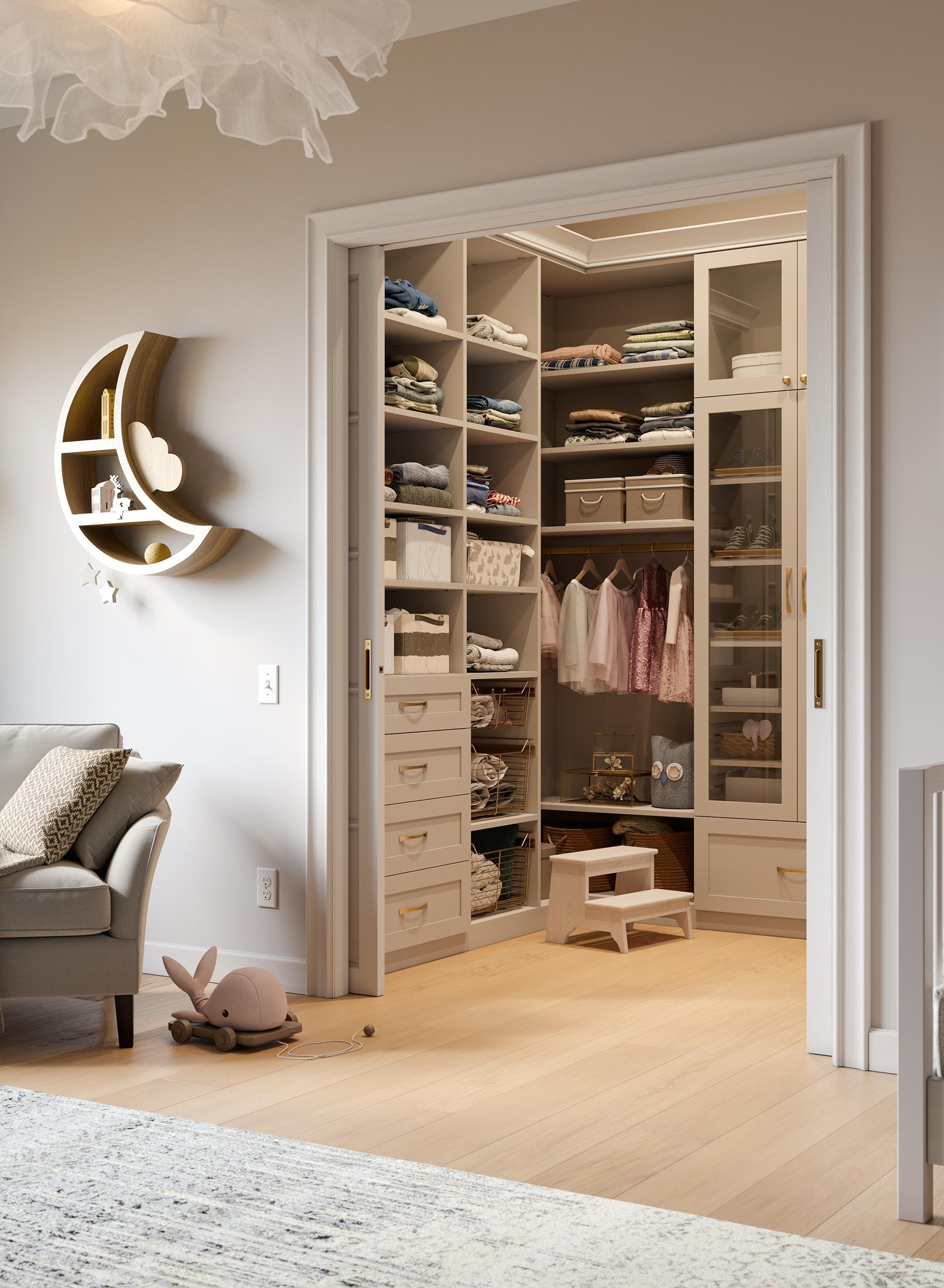 Vestidor personalizado para niños con cómoda y cajones diseñado por California Closets