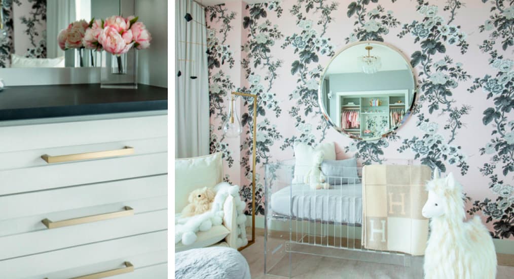 Diseño personalizado de clóset de pared para el cuarto de niña de Angela Ruch, con cajones en acabado Specialty Linen, jaladeras doradas Swagger y una cubierta Chroma en color negro de California Closets